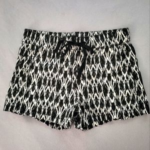 Express Mid-Rise Knit Cotton Drawstring Shorts Size 0 Black and White Print